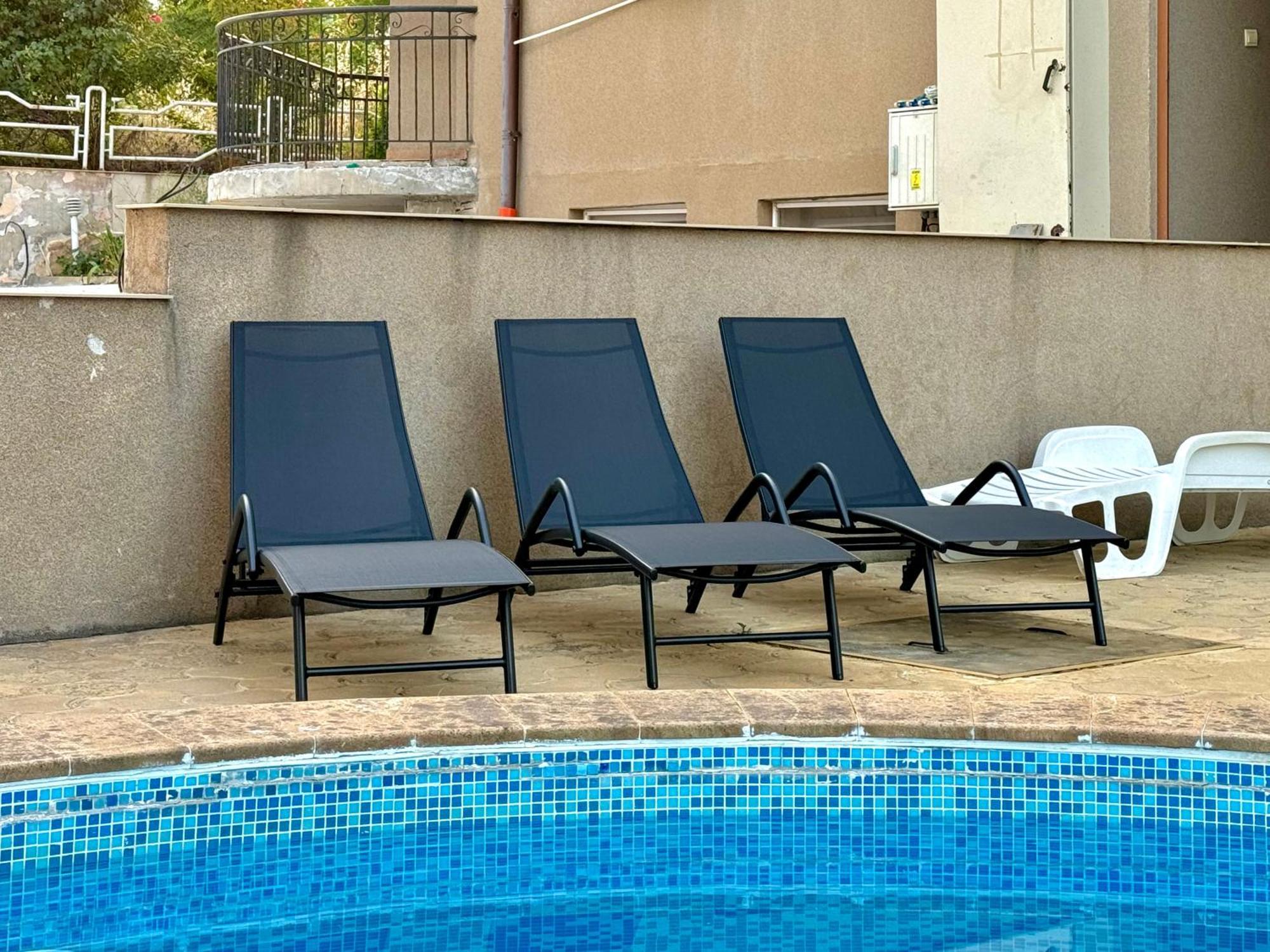 Beachfront Havana Święty Włas Zewnętrze zdjęcie